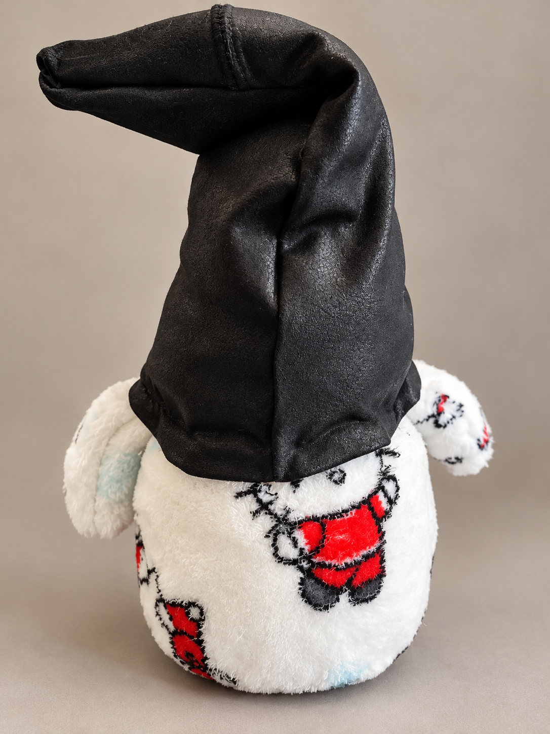 "Hello Kitty" Black Hat Christmas Gnome