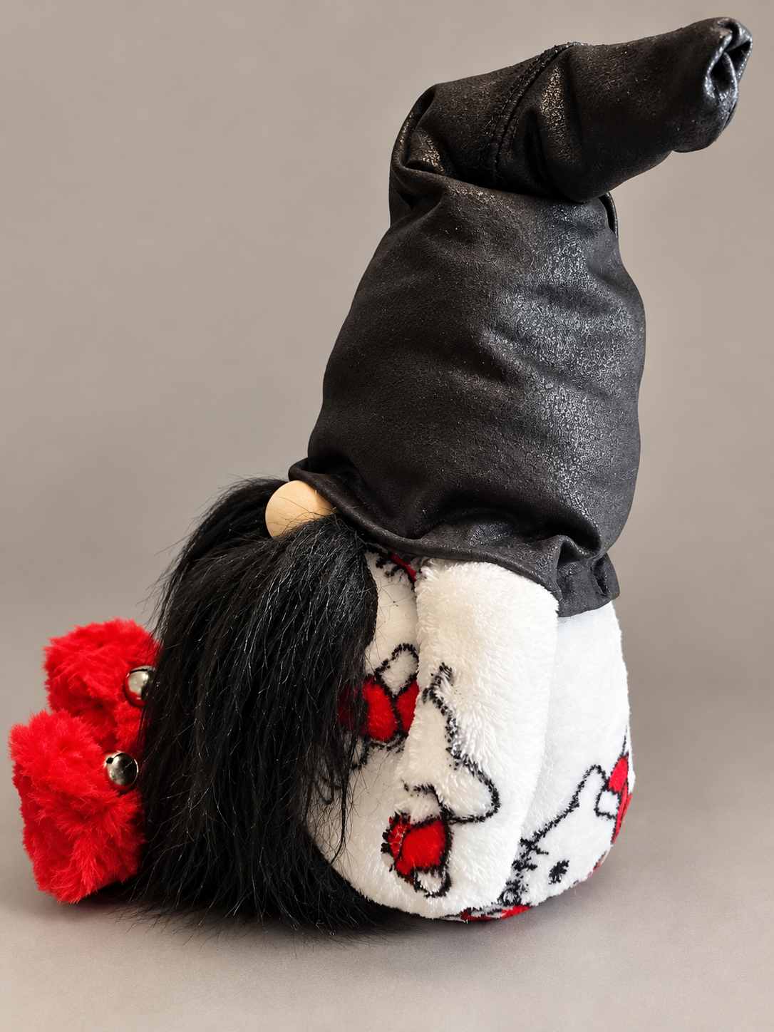"Hello Kitty" Black Hat Christmas Gnome